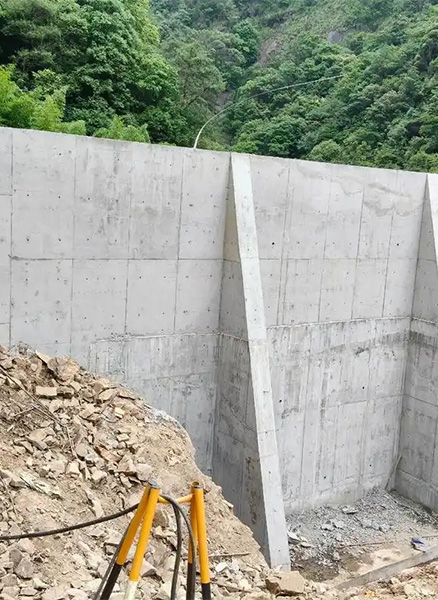 芜湖马塘区重力式挡土墙